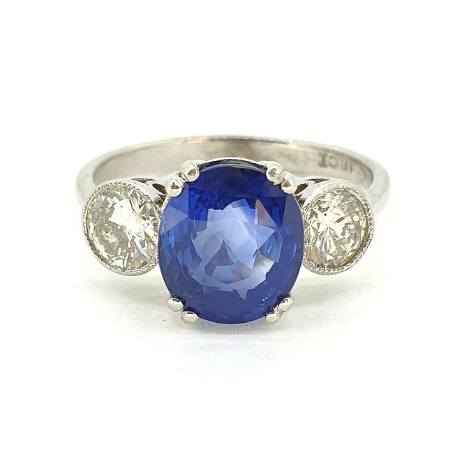 sapphire engagement ring