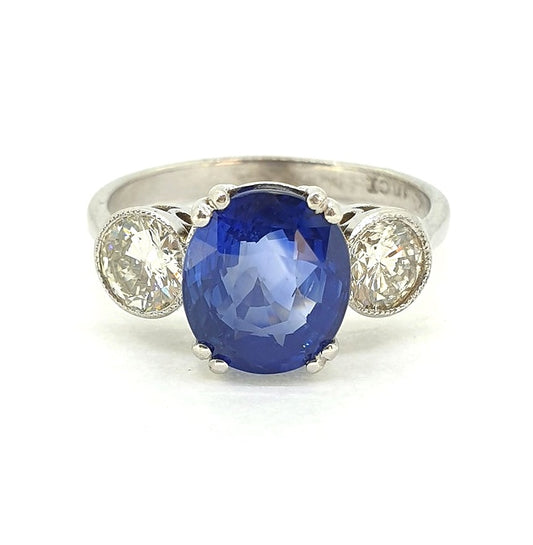 sapphire engagement ring