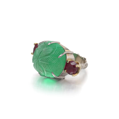 Vintage 18KT Gold Carved Emerald and Burma Ruby Ring