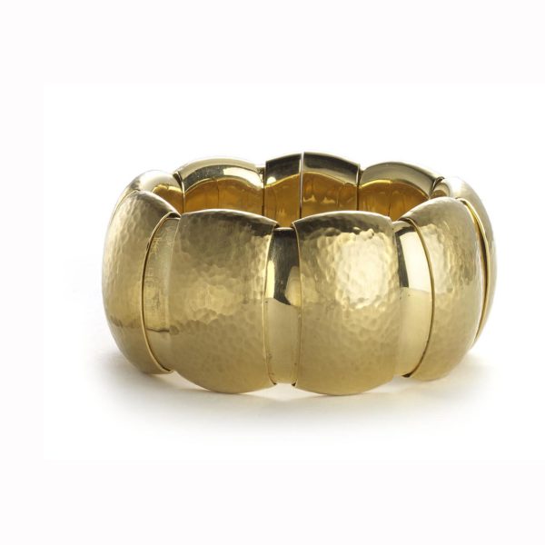 Bangle gold cuff flexible hammered finish bracelet in 18ct yellow gold.