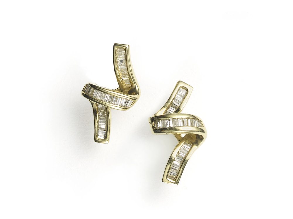 baguettecutdiamondtwistearrings — Jewellery Discovery