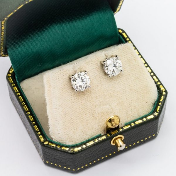 4.11 Carats Diamonds Gold Stud Earrings