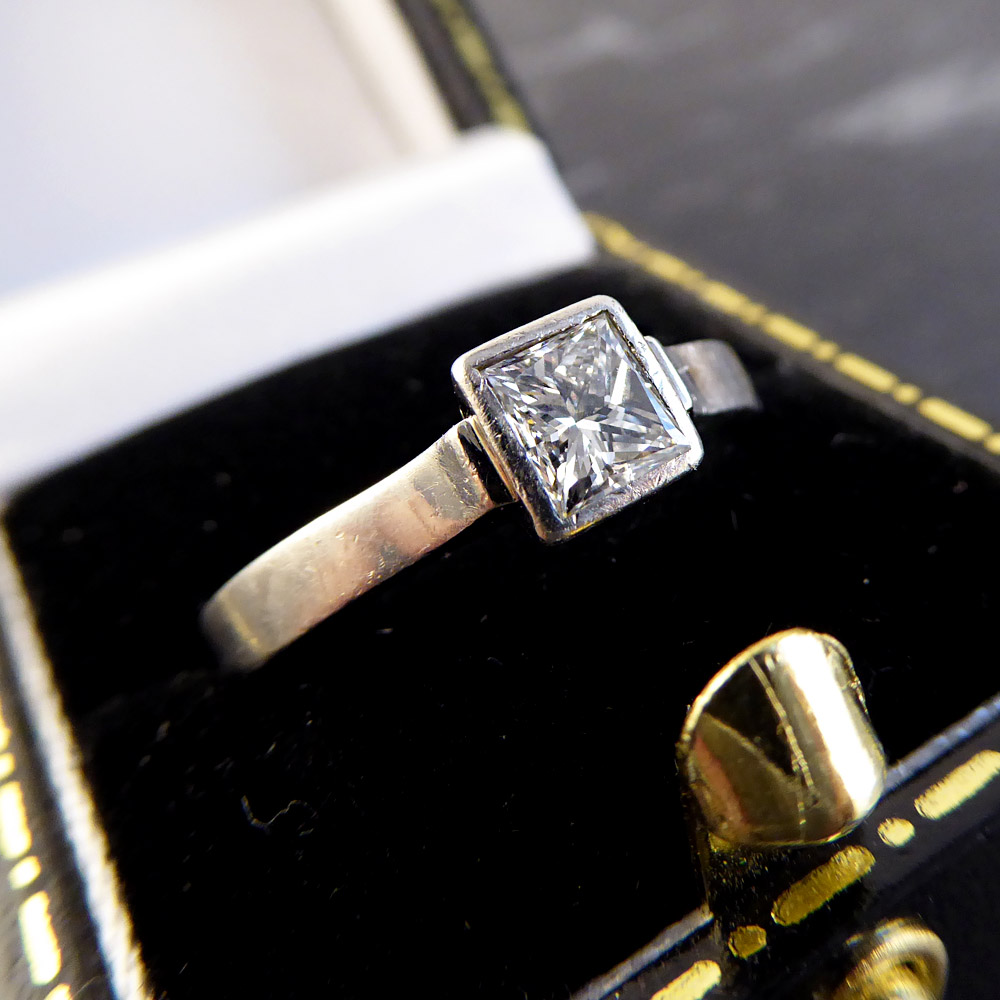 Platinum Diamond Solitaire Ring — Jewellery Discovery