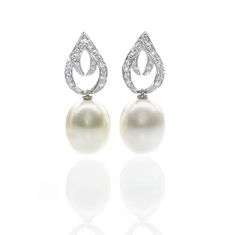 Diamond topped pearl drop earrings — Jewellery Discovery