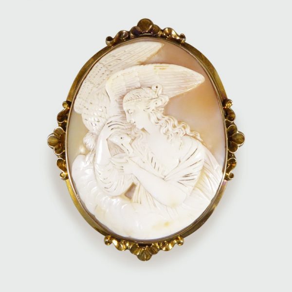 Antique Victorian Carved Shell Cameo Brooch