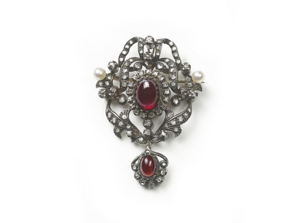 Garnet Diamond & Pearl Pendant - Jewellery Discovery