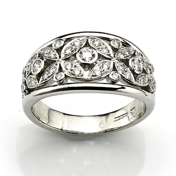 Tapered Diamond Platinum Ring