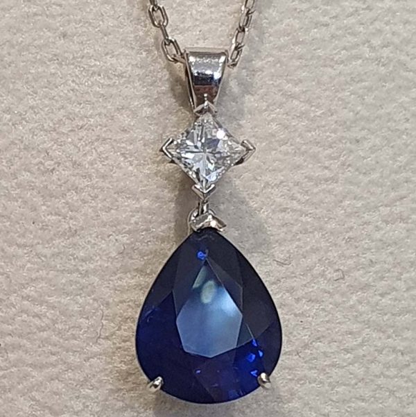 4.82ct Pear Cut Sapphire and Diamond Pendant Necklace
