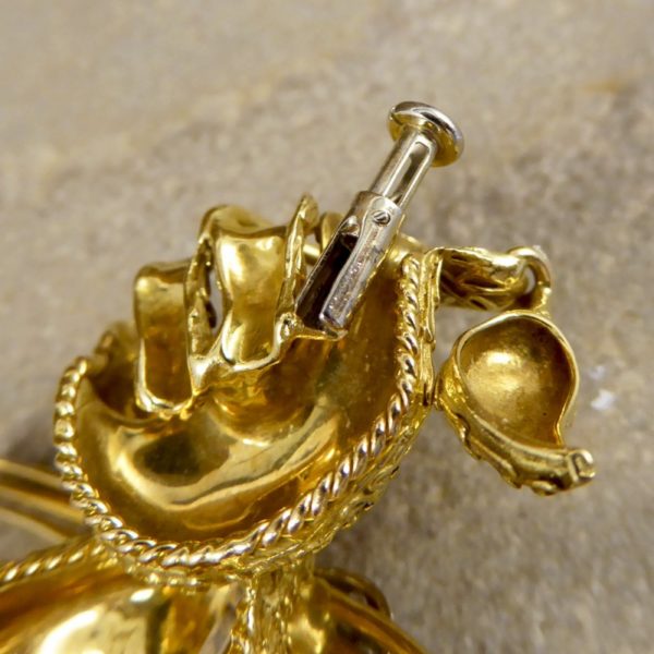 Vintage Diamond Set 18ct Gold Lion Brooch