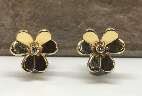 Van cleef & Arpels Gold Diamond Flower Earrings.
