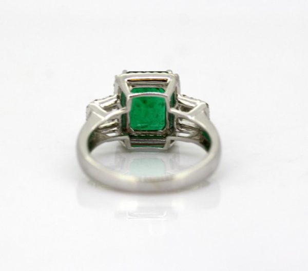 Natural Beryl Emerald and Diamond Ring