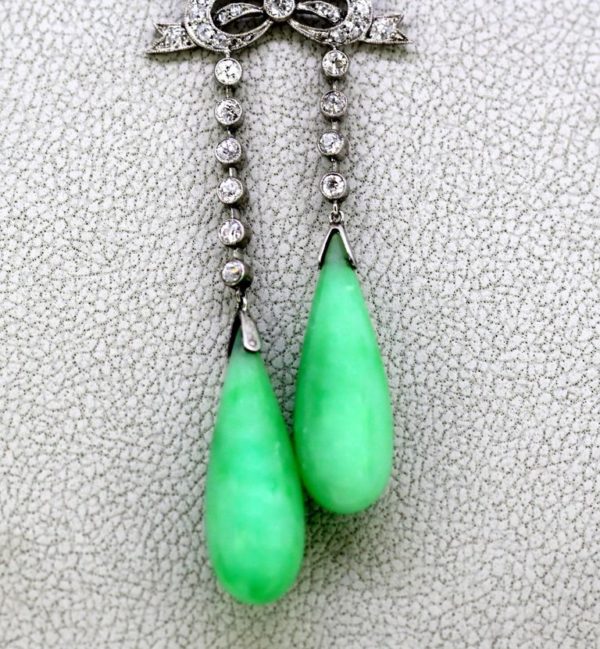 Antique Art Deco Jade and Diamond Necklace