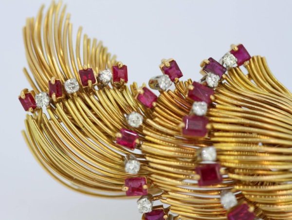 Vintage 18ct Yellow Gold Ruby and Diamond Brooch