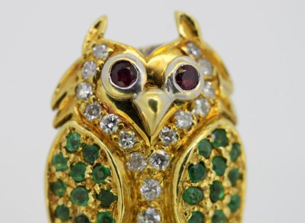 Vintage 18ct Yellow Gold Gem Set Owl Brooch
