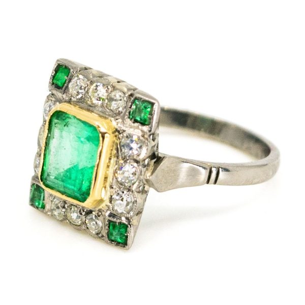 Antique Art Deco Emerald and Diamond Ring
