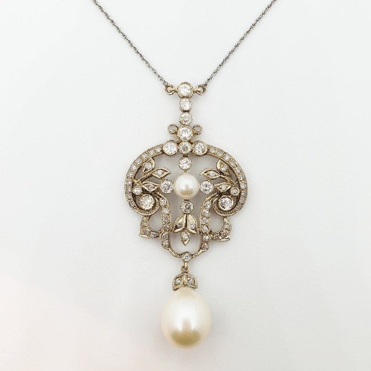 Vintage Diamond and Pearl Pendant Necklace - Jewellery Discovery