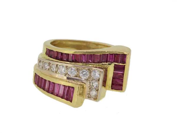 French Vintage Ruby and Diamond Ring, Circa 1940, 18ct Yellow Gold