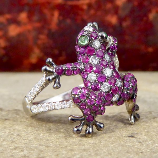 Round Cut Ruby and Diamond Frog Ring
