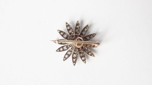 Antique Victorian 2.00ct Brillicant Cut Diamond Flower Brooch