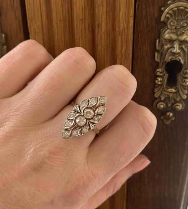 Art Deco antique diamond ring panel on finger model 1920 1930