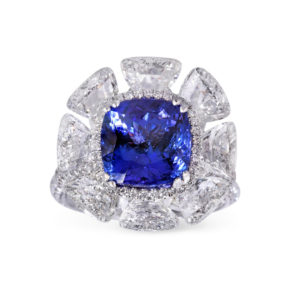 Cushion Cut Tanzanite and Diamond Cocktail Ring, 11.74ct total, 18ct Gold