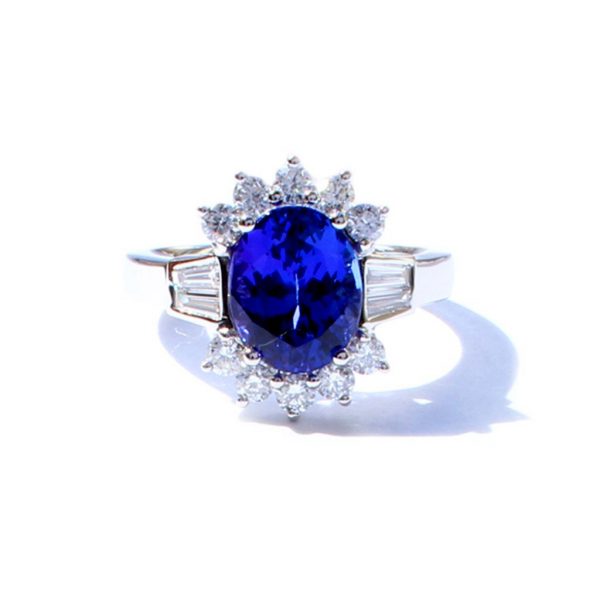 Oval cut Tanzanite and Diamond Ring, 3.82 carat total, 18ct White Gold