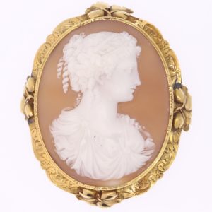 Antique Victorian Shell Cameo 18ct Yellow Gold Brooch