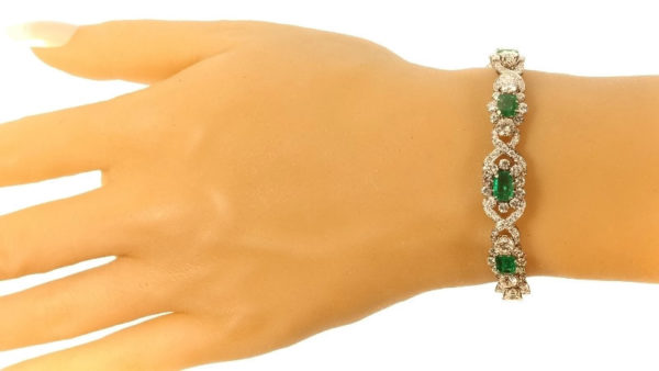 Fine Vintage Columbian Emerald and Diamond Bracelet in White Gold
