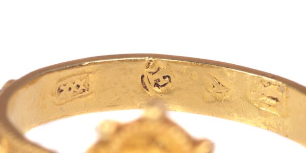 Antique 17th Century Baroque Garnet Gold Ring