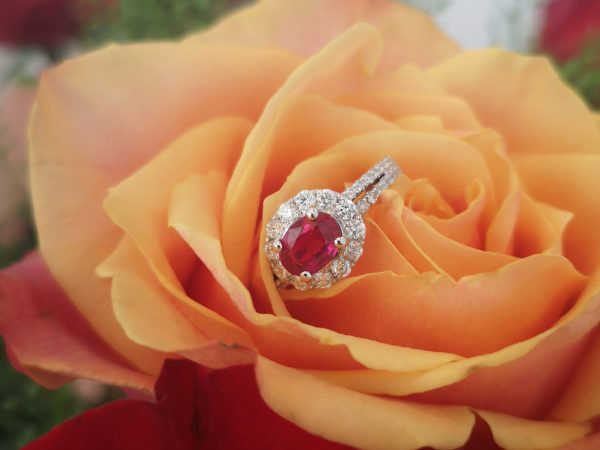 oval round Ruby and diamond Engagement cluster ring, 1.18 carats halo white gold Mozambique ruby