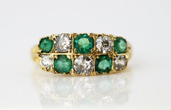 Antique Victorian Emerald and Diamond Ring in 18ct Yellow Gold, Circa 1890s