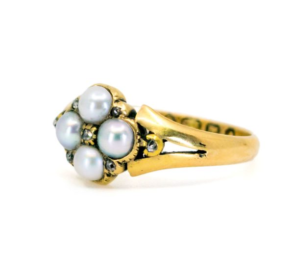 Antique Georgian Pearl and Rose-Cut Diamond Ring in 18ct Yellow Gold