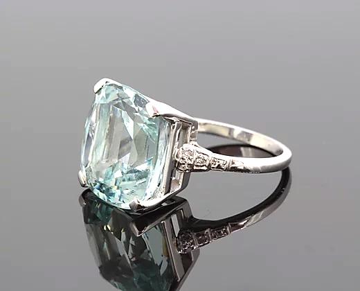 Cushion-Cut 15.17ct Aquamarine and Diamond Ring in Platinum