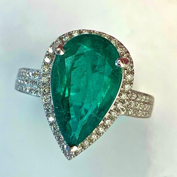6.91 Carat Emerald and Diamond Dress Ring, 18ct White Gold