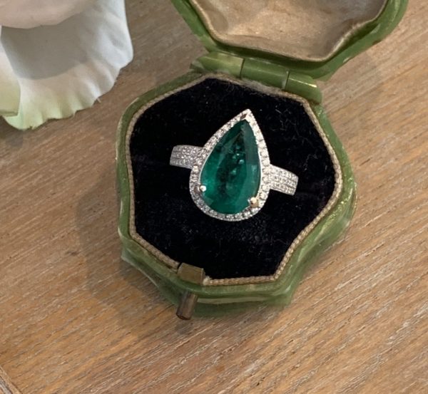 Pear shape emerald ring