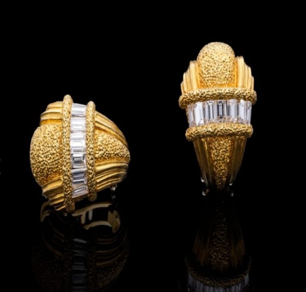 Vintage Buccellati Diamond Seashell Gold Earrings