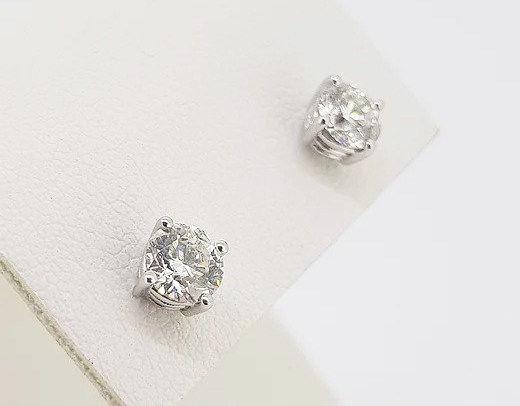 Pair of Diamond Single Stone Earrings, 1.02 carats, G Colour