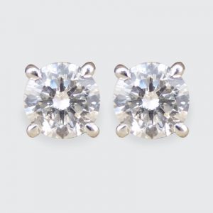 Modern 1.37ct Round Brilliant Cut Diamond Stud Earrings