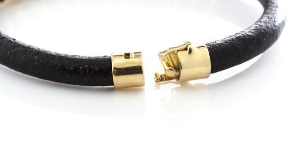 Saisei Japanese 3.75ct Diamond and 18ct Yellow Gold Set Leather Bracelet; Made by Saisei in Japan, Circa 2000s