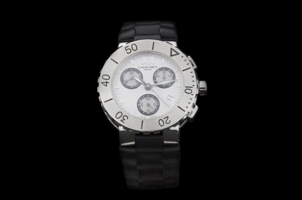 Chaumet Class One 625B Stainless Steel 40mm Chronograph Quartz Watch, white face, baton hour markers, Roman numerals at 12, Circa 2000-2010