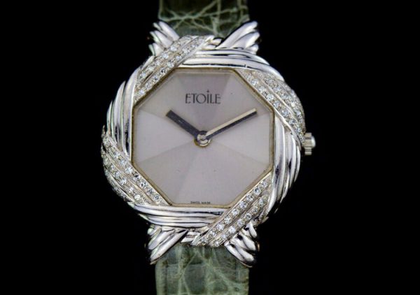 Jacques Etoile 18ct White Gold and Diamond 27mm Quartz Watch, 0.64 carats, cream face, sapphire crystal, green leather strap, Circa 2000s