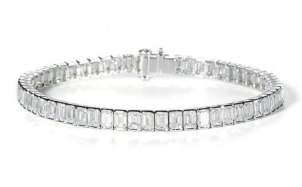 Emerald cut diamond bracelet platinum