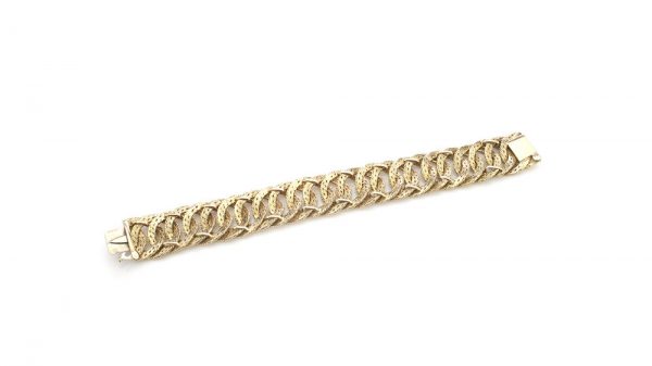 Georges L'enfant Vintage 18ct Yellow Gold Woven Bracelet; with interlocking circular woven links. Made in France, Circa 1970s