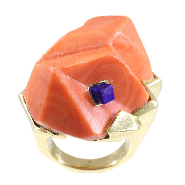 Vintage Seventies Pop-Art Coral and Lapis Lazuli Gold Bracelet and Ring Parure