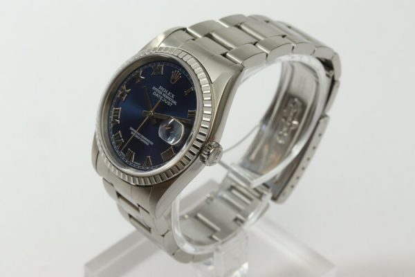 Rolex Datejust 16220 Stainless Steel Gents 36mm Automatic Watch with Oyster Bracelet; blue dial, Roman numerals, date indicator and sapphire crystal