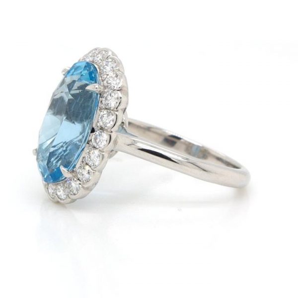 Aquamarine and Diamond Oval Cluster Ring in Platinum, 5.33 carats