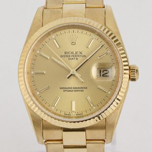 Rolex Oyster Perpetual Date 18ct Yellow Gold 34mm Automatic, Ref 15238, from 2000-2001, champagne dial, date indicator, yellow gold bezel, sapphire crystal and screw-locked crown, on an 18ct yellow gold Oyster bracelet with fold-over clasp, with Rolex box