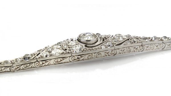 Belle Epoque Old Cut Diamond and Platinum Bracelet, 1.20 carats, Circa 1910