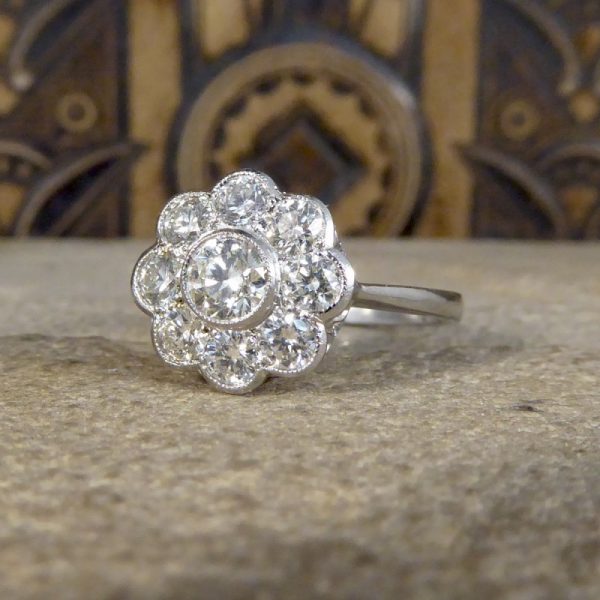 Modern 1.05ct Diamond set Daisy Cluster Ring