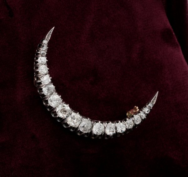 Antique Victorian 2.20ct Old Mine Cut Diamond Crescent Moon Brooch, 18ct Gold